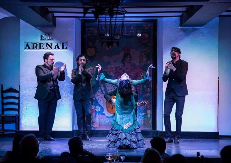 Flamenco shows and tablaos in Seville - Tree Triana